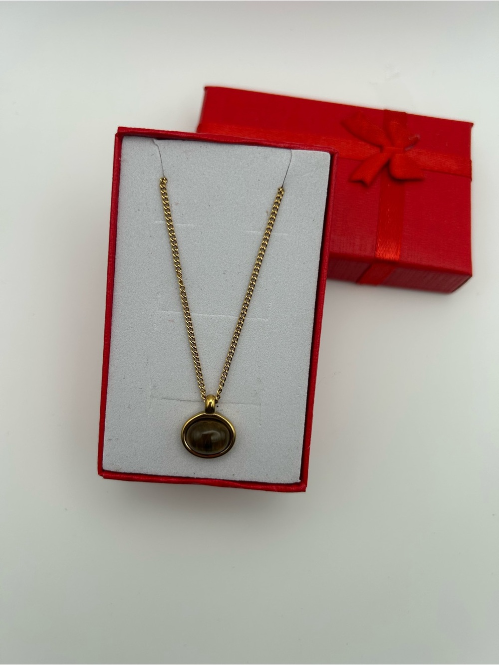 Gold-Tone Necklace with Brown Oval Stone Pendant